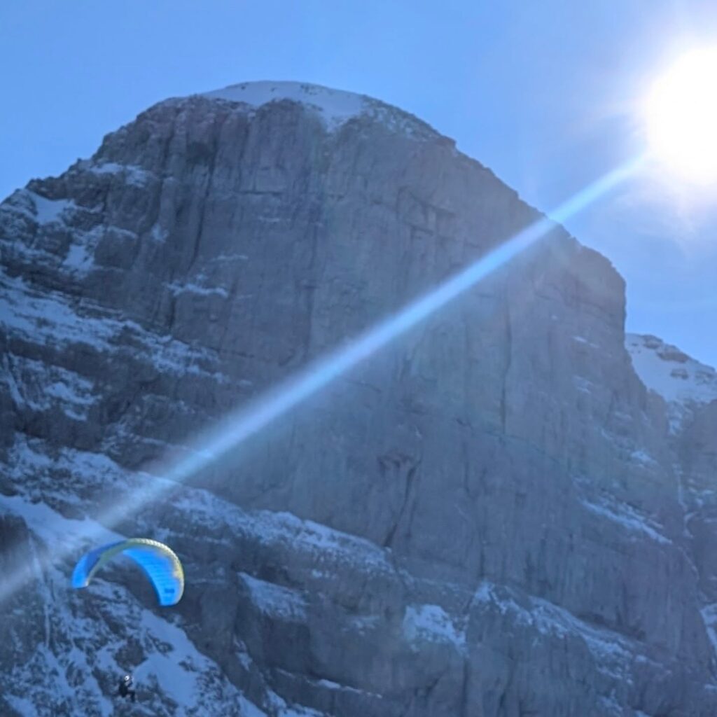 Instagram post from frei_urs. This post is in position 0.